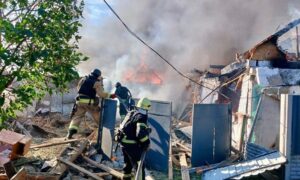 Ворожа атака на Павлоград забрала життя 8-річної дівчинки, поранена жінка