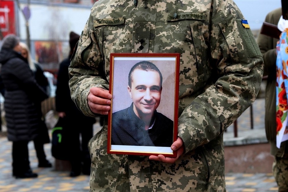Вбиті росією мешканці Нікопольщини: Захисник з Нікополя Олександр Павленко сьогодні відзначав би 45-річчя Вбиті росією мешканці Нікопольщини: Захисник з Нікополя Олександр Павленко сьогодні відзначав би 45-річчя