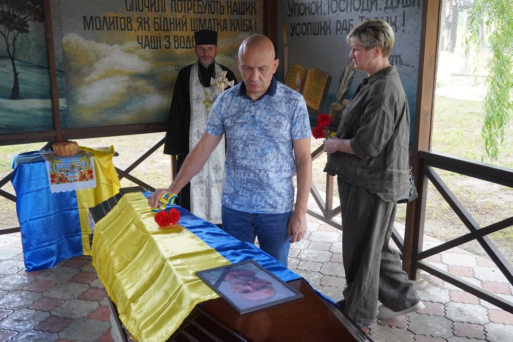 Нікополь провів в останню путь полеглого Захисника 11