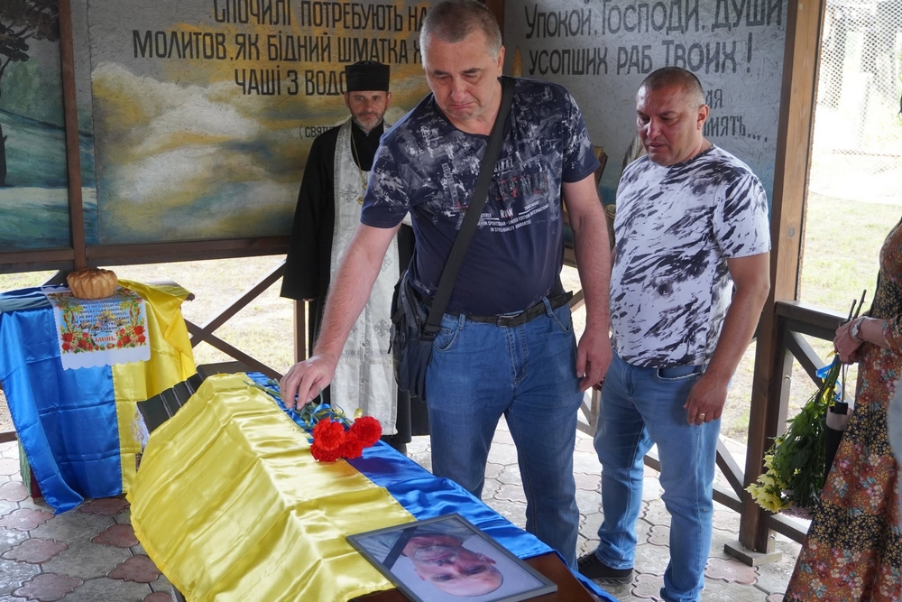 Нікополь провів в останню путь полеглого Захисника 13