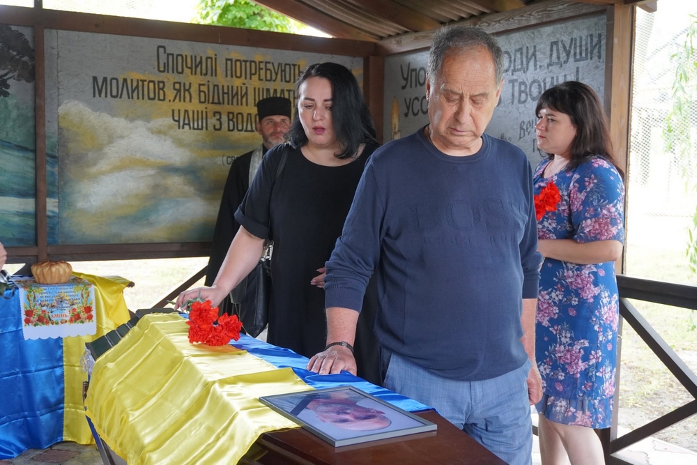 Нікополь провів в останню путь полеглого Захисника 15