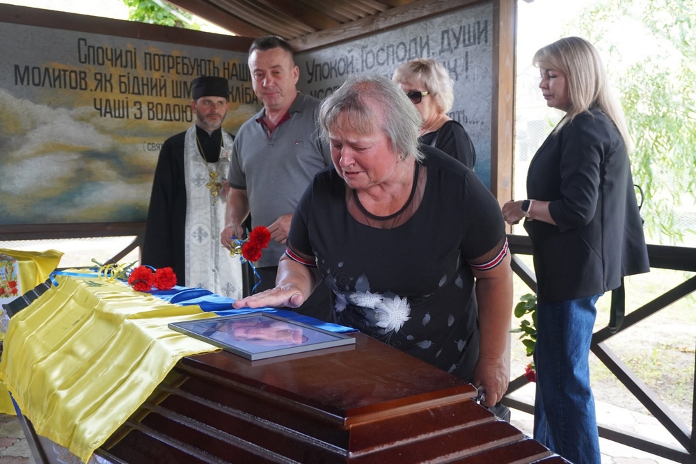 Нікополь провів в останню путь полеглого Захисника 4