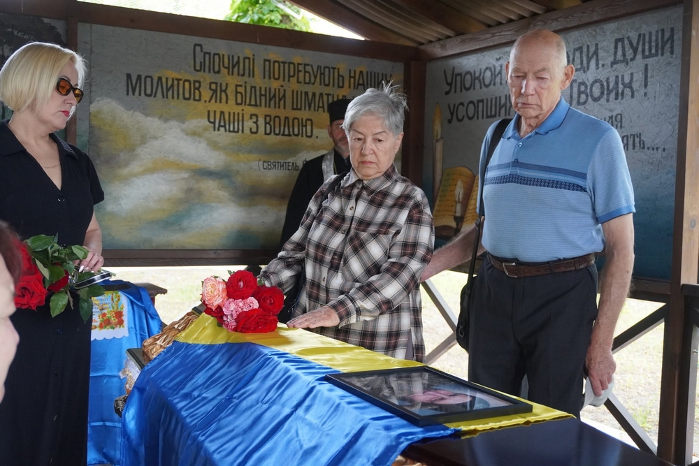 Нікополь провів в останню путь полеглого Захисника 5 Нікополь провів в останню путь полеглого Захисника 5