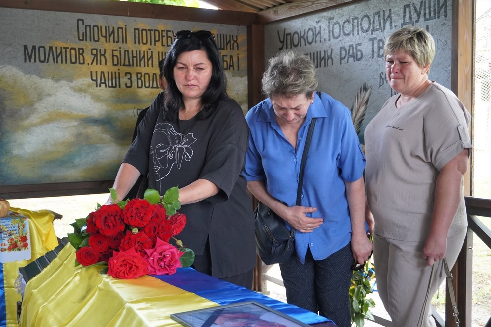 Нікополь провів в останню путь полеглого Захисника 8