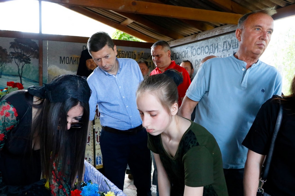 Нікополь провів в останню путь полеглого Захисника3