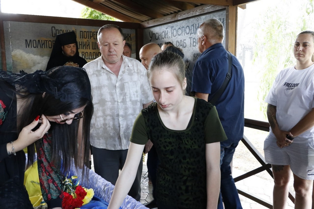 Нікополь провів в останню путь полеглого Захисника4