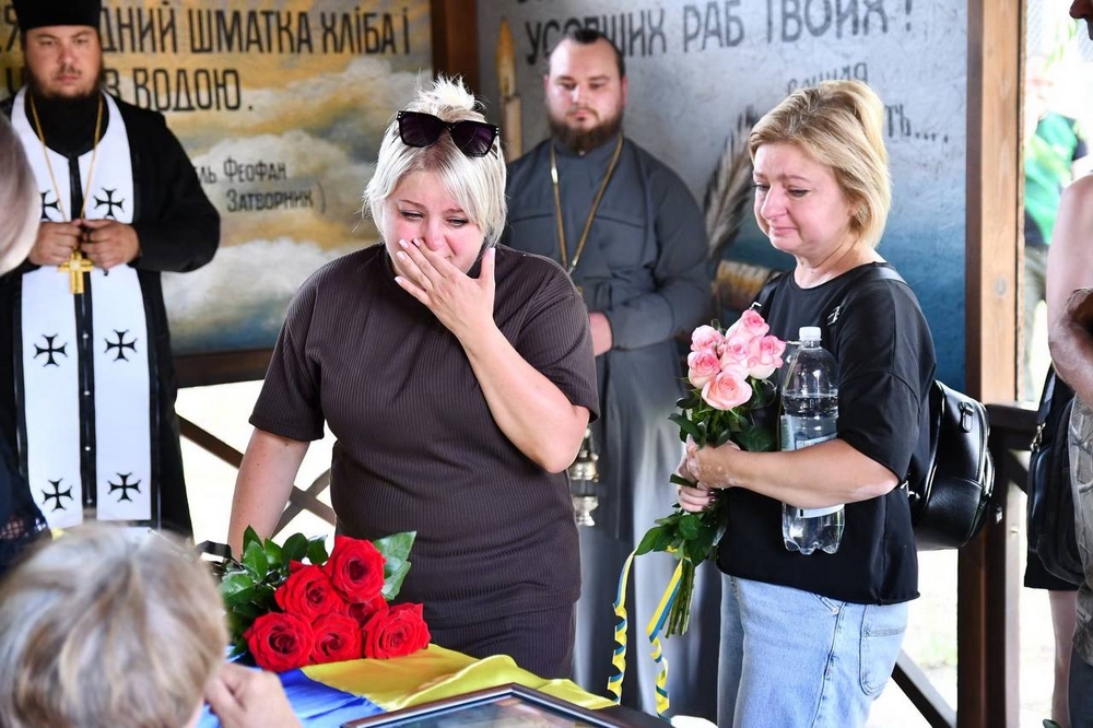 Нікополь провів в останню путь полеглого Захисника8 Нікополь провів в останню путь полеглого Захисника8
