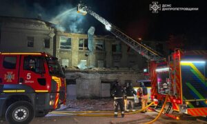 Руйнування на Нікопольщині є поранені в області: ДСНС про наслідки обстрілів на Дніпропетровщині (фото)