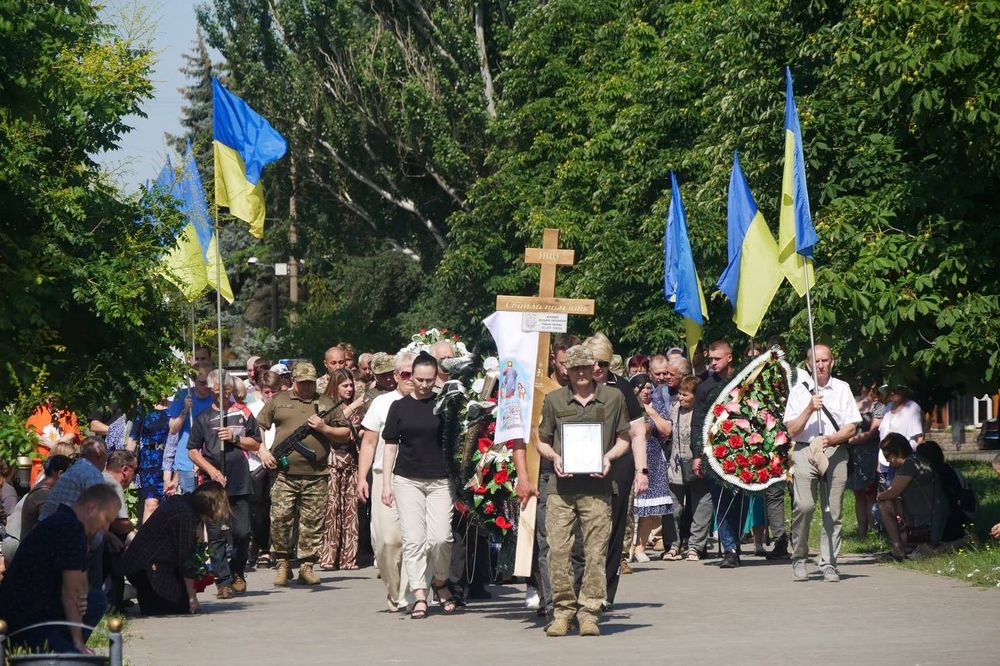 Нікопольщина провела в останню путь полеглого Захисника Нікопольщина провела в останню путь полеглого Захисника