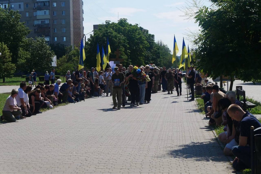 Нікопольщина провела в останню путь полеглого Захисника10 Нікопольщина провела в останню путь полеглого Захисника10