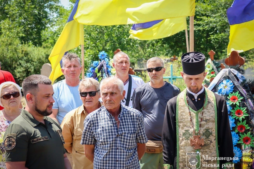 Нікопольщина провела в останню путь полеглого Захисника3 – копія Нікопольщина провела в останню путь полеглого Захисника3 – копія