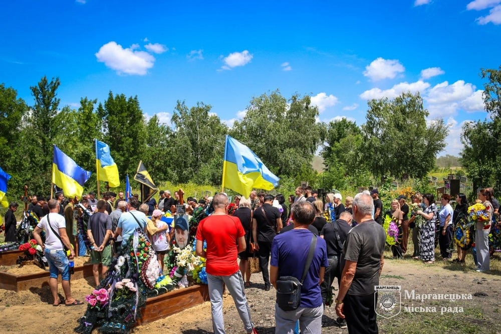 Нікопольщина провела в останню путь полеглого Захисника4 Нікопольщина провела в останню путь полеглого Захисника4