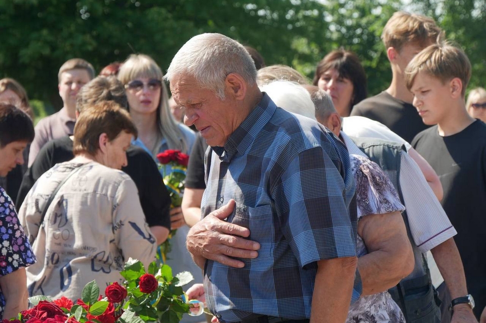 Нікопольщина провела в останню путь полеглого Захисника8 Нікопольщина провела в останню путь полеглого Захисника8