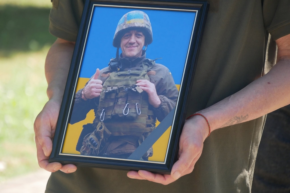 Нікопольщина провела Нікопольщина провела в останню путь полеглого Захисника