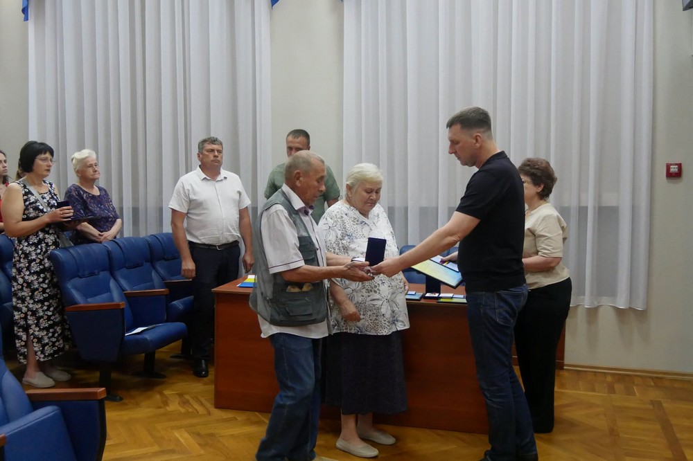 Покрова 10