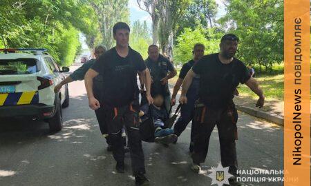 У Дніпрі внаслідок ракетного удару загинули 4 людей, є постраждалі - подробиці від поліції (фото, відео)