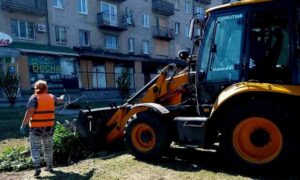 Чисті вулиці, парки й двори: у Марганці комунальники відзвітували про тиждень робіт