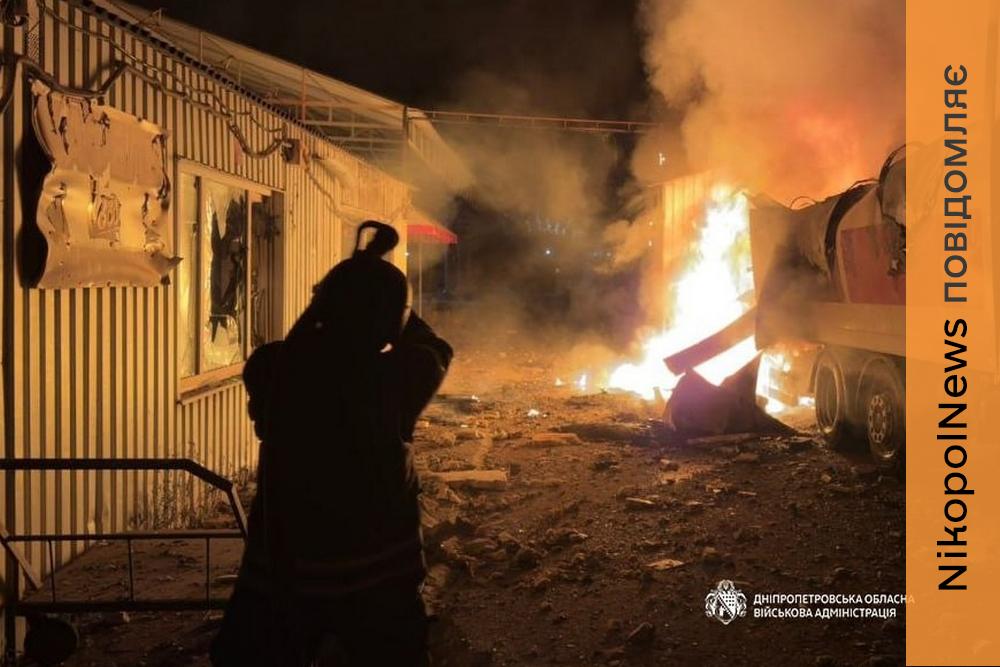 У Нікополі та районі постраждали 2 людей, також є поранений у Дніпровському районі, під ударами були Камʼянський та Синельниківський райони