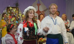 У Покрові відтворили давній український весільний обряд Дніпропетровщини (фото) (14)