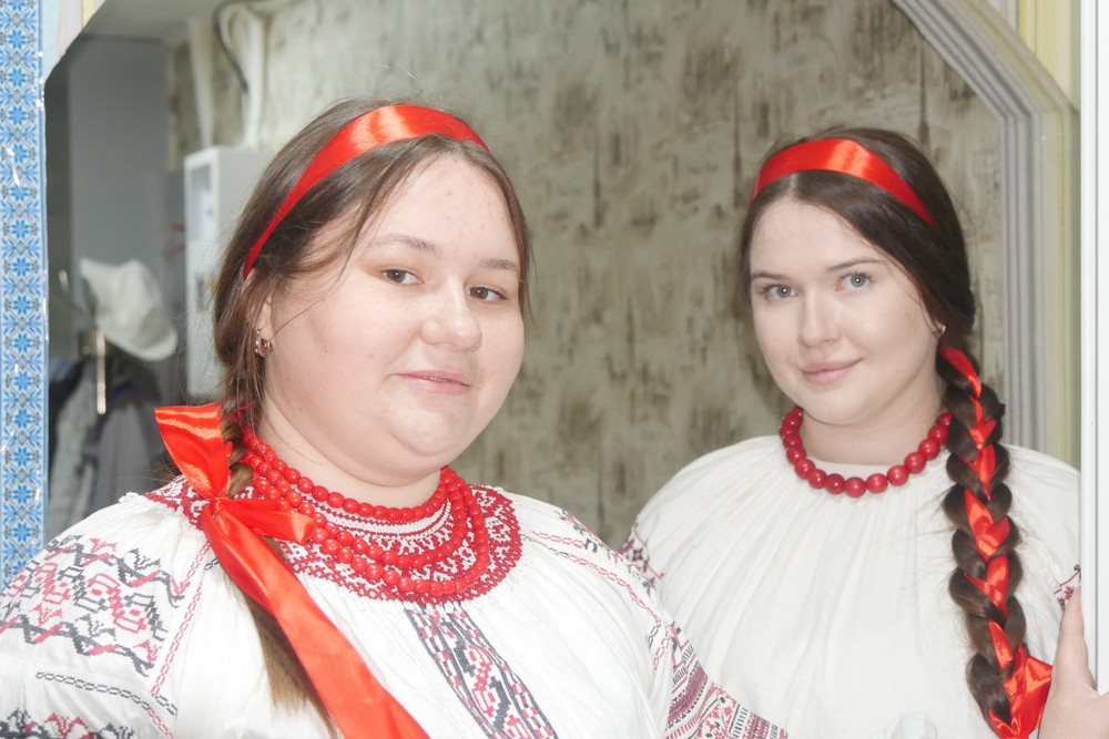 У Покрові відтворили давній український весільний обряд Дніпропетровщини (фото) (26)