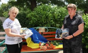 У Покрові на честь загиблого Захисника на території ліцею відкрили лавочку пам’яті (фото)