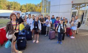 17 дітей з Нікополя вирушили до Італії: два місяці без сирен і обстрілів (фото)
