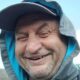 Власник легендарного кафе Нікополя показав, як бореться з колорадським жуком за допомогою пилососа (відео)