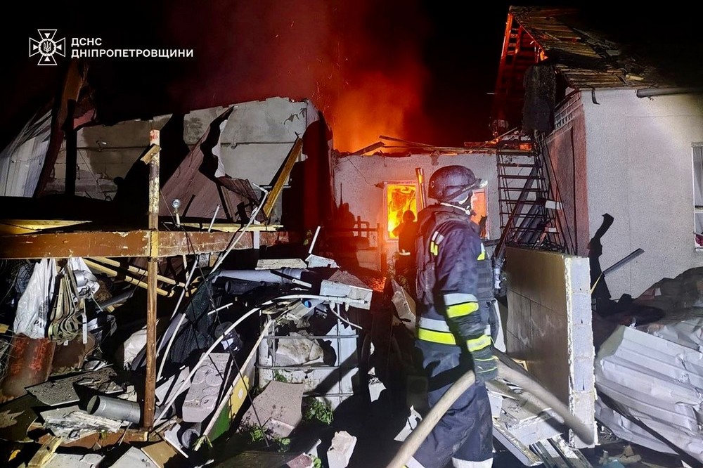 наслідки нічних обстрілів Нікополя, Павлограда, Криворіжжя та Синельнківщини 2