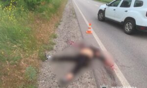 Дрон влучив у авто під час руху по трасі: смертельний обстріл Нікопольщини, 13 поранених в районі і області за добу - подробиці і фото від поліції