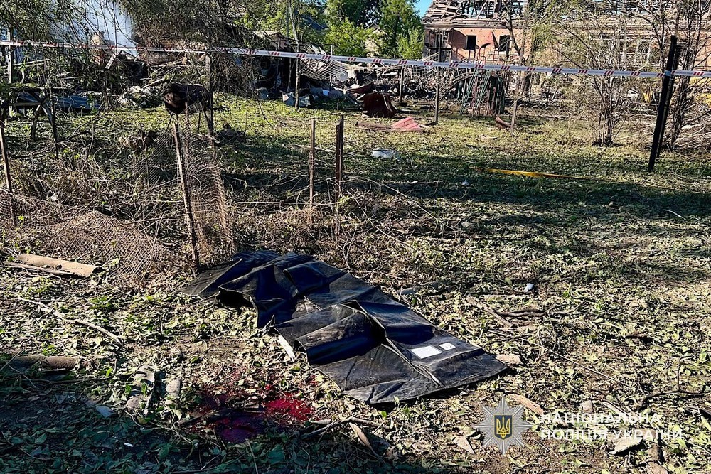 Поліція зафіксувала наслідки обстрілів Дніпропетровщини. Під ударами ворога були Дніпро, Нікопольський, Кам’янський, Криворізький, Синельниківський і Самарівський райони.