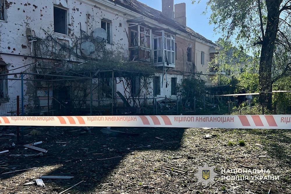 Поліція зафіксувала наслідки обстрілів Дніпропетровщини. Під ударами ворога були Дніпро, Нікопольський, Кам’янський, Криворізький, Синельниківський і Самарівський райони.