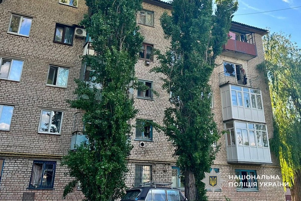 Поліція зафіксувала наслідки обстрілів Дніпропетровщини. Під ударами ворога були Дніпро, Нікопольський, Кам’янський, Криворізький, Синельниківський і Самарівський райони.