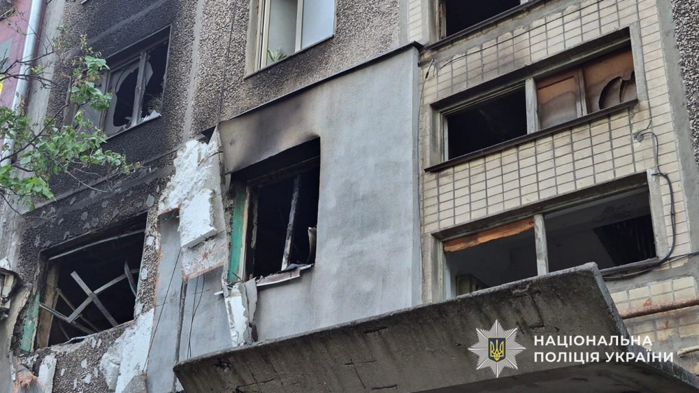 Поліція зафіксувала наслідки обстрілів Дніпропетровщини. Під ударами ворога були Дніпро, Нікопольський, Кам’янський, Криворізький, Синельниківський і Самарівський райони.