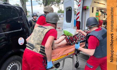 У Нікополі 4 постраждалих, сталися пожежі, пошкоджено приватні будинки, гараж авто, також ворог бив по Дніпровському, Синельниківському та Павлоградському районах