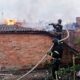 Поранені у Нікополі, пожежі, руйнування у місті і області: ДСНС про наслідки обстрілів на Дніпропетровщині (фото)