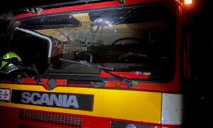 На Дніпропетровщині ворог двічі атакував рятувальників під час ліквідації пожежі (фото)