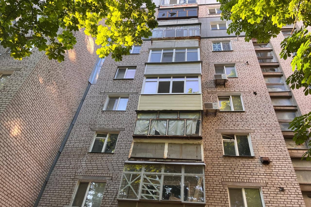 На Нікопольщині сталася пожежа, пошкоджені багатоповерхівка та авто, 1 поранений на Синельниківщині, також ворог бив по Криворіжжю