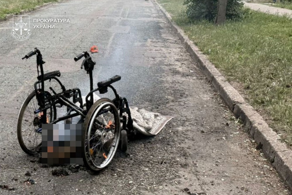 Троє вбитих і 5 поранених у Нікополі, Нікопольському районі, на Синельниківщині і в Кам’янському внаслідок ворожих атак сьогодні, 16 червня. Троє вбитих і 5 поранених у Нікополі, Нікопольському районі, на Синельниківщині і в Кам’янському внаслідок ворожих атак сьогодні, 16 червня.