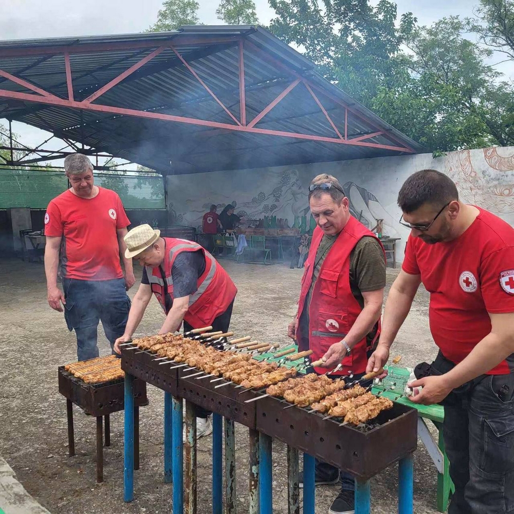 photo 2026 06 19 09 45 55 Не лише допомога, а й турбота про себе: у Нікополі волонтери Червоного Хреста провели день на природі (фото)
