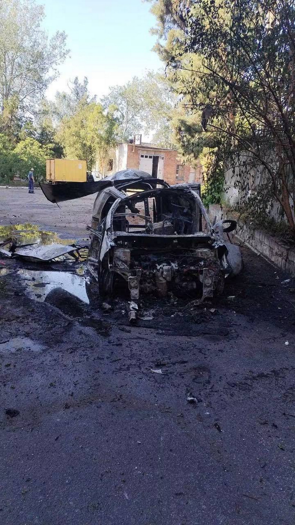 photo 2026 06 20 15 19 58 У Нікополі сьогодні FPV-дрони знищили 2 авто «Укрпошти»: робота пересувних відділень ускладнена