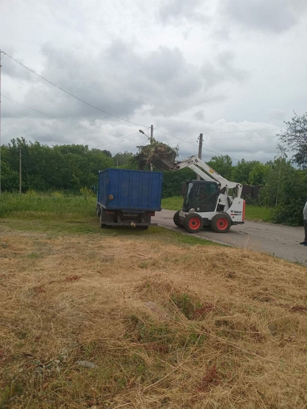 photo 2026 06 22 14 03 14 (2) У Марганці комунальні служби впорядковували місто: підсумки тижня (фото)