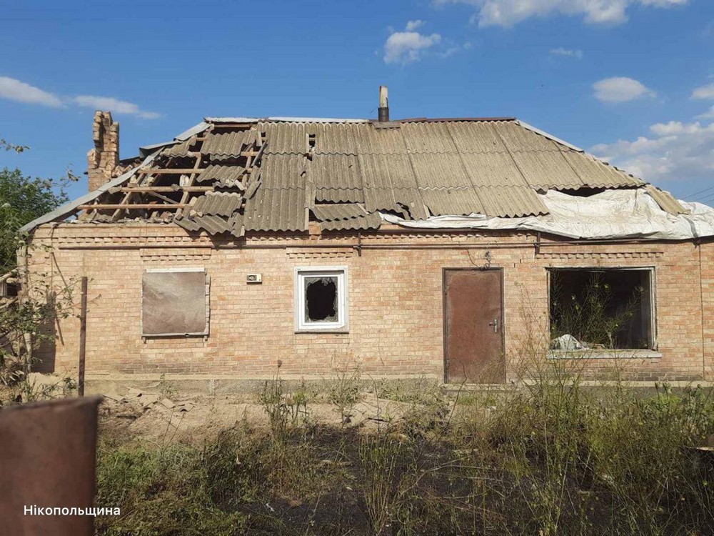 Фото наслідків обстрілів Нікопольщини