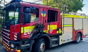 У Нікополі під час ліквідації пожежі після удару по АЗС ворог двічі атакував рятувальників (фото)