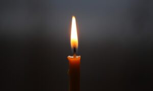 Працював двірником у дитячому садочку: сьогодні у Нікополі ворог вбив чоловіка разом з матір’ю