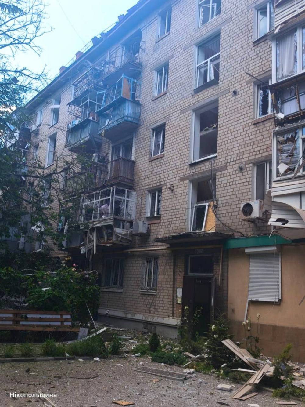 у Нікополі 6 у Нікополі 6