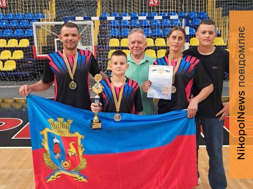 Сім’я Лєбєдєвих з Червоногригорівської громади виборола «срібло» на обласних спортивних змаганнях