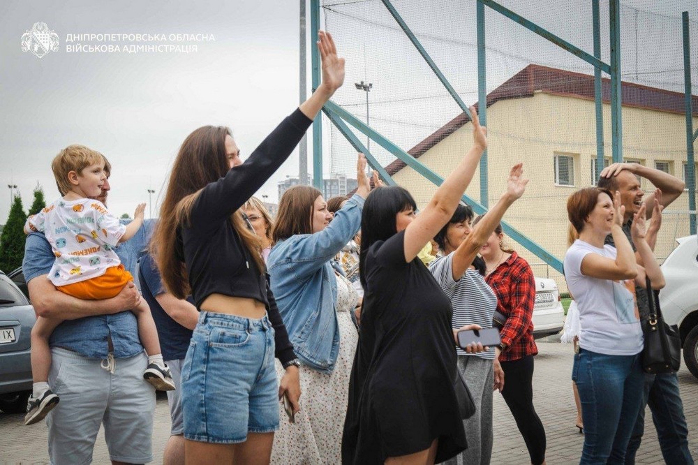 з Дніпропетровщини 10 з Дніпропетровщини 10
