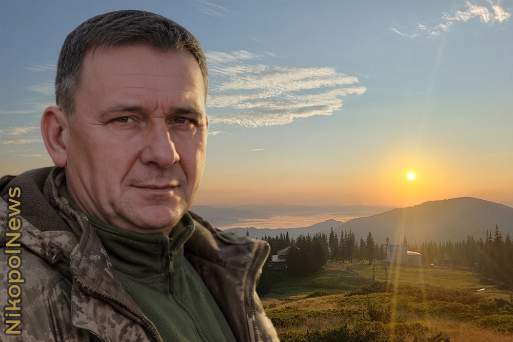 Вбиті росією мешканці Нікопольщини. Захисник з Марганця Євген Лемешко загинув 20 червня 2024 року. Тож сьогодні другі роковини його смерті, і ми вшановуємо пвм’ять Героя. Під час загальнонаціональної хвилини мовчання, о дев’ятій годині ранку, Nikopolnews розповідає про полеглих на фронті чи померлих через війну військових з Нікопольщини, а також про вбитих цивільних у Нікополі і районі. Ми не повинні забути жодного імені… Маємо берегти пам’ять про кожне обірване росіянами ЖИТТЯ. Вбиті росією мешканці Нікопольщини: Вбиті росією мешканці Нікопольщини: Євген Лемешко Марганчанин, старший лейтенант, Євген Вікторович Лемешко, 12.01.1979 р.н. героїчно загинув 20 червня 2024 року біля н. п Малі Проходи, Харківської області, обороняючи Україну від російських загарбників З ним прощалися 26 червня 2024 року. На Алеї Слави зібралися рідні та близькі, представники міської влади та побратими. Лунали слова щирої подяки за подвиг, лилися сльози… Вічна і світла пам’ять Герою! Щирі співчуття рідним і близьким! Інші імена в нашому Меморіалі - ТУТ Увага! Якщо ви можете і хочете розповісти більше про Скргія Бондаревського, або про інших полеглих Героїв з Нікопольського району, або ж про вбитих на Нікопольщині цивільних, пишіть нам на пошту nikopol.net@ukr.net. Допоможіть зберегти пам’ять! Вже зібрані нами історії життя та смерті полеглих Захисників - ТУТ Інформація про всіх загиблих Героїв з Нікопольщини, яку нам вдалося знайти - ТУТ Матеріали про вбитих цивільних мешканців - ТУТ Наш Телеграм - там усі новини Нікополя і району. Підписуйтесь! Вбиті росією мешканці Нікопольщини. Захисник з Марганця Євген Лемешко загинув 20 червня 2024 року. Тож сьогодні другі роковини його смерті, і ми вшановуємо пвм’ять Героя. Під час загальнонаціональної хвилини мовчання, о дев’ятій годині ранку, Nikopolnews розповідає про полеглих на фронті чи померлих через війну військових з Нікопольщини, а також про вбитих цивільних у Нікополі і районі. Ми не повинні забути жодного імені… Маємо берегти пам’ять про кожне обірване росіянами ЖИТТЯ. Вбиті росією мешканці Нікопольщини: Вбиті росією мешканці Нікопольщини: Євген Лемешко Марганчанин, старший лейтенант, Євген Вікторович Лемешко, 12.01.1979 р.н. героїчно загинув 20 червня 2024 року біля н. п Малі Проходи, Харківської області, обороняючи Україну від російських загарбників З ним прощалися 26 червня 2024 року. На Алеї Слави зібралися рідні та близькі, представники міської влади та побратими. Лунали слова щирої подяки за подвиг, лилися сльози… Вічна і світла пам’ять Герою! Щирі співчуття рідним і близьким! Інші імена в нашому Меморіалі - ТУТ Увага! Якщо ви можете і хочете розповісти більше про Скргія Бондаревського, або про інших полеглих Героїв з Нікопольського району, або ж про вбитих на Нікопольщині цивільних, пишіть нам на пошту nikopol.net@ukr.net. Допоможіть зберегти пам’ять! Вже зібрані нами історії життя та смерті полеглих Захисників - ТУТ Інформація про всіх загиблих Героїв з Нікопольщини, яку нам вдалося знайти - ТУТ Матеріали про вбитих цивільних мешканців - ТУТ Наш Телеграм - там усі новини Нікополя і району. Підписуйтесь!
