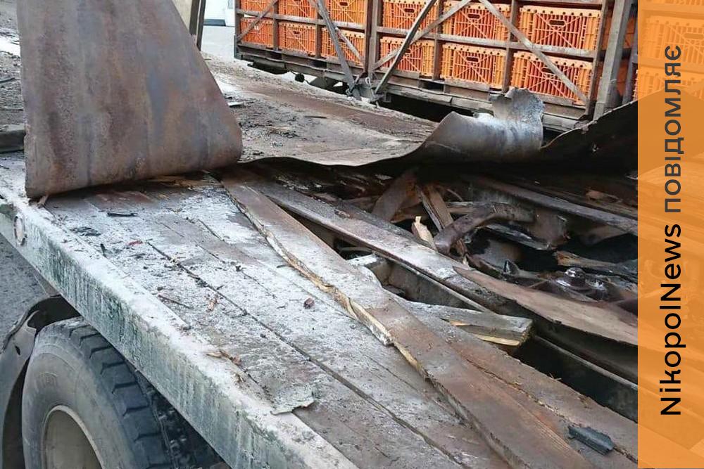 Побито вантажівки, АЗС, підприємство: ворог атакував Нікопольщину, Дніпро, Синельниківський і Кам’янський райони вночі (фото)