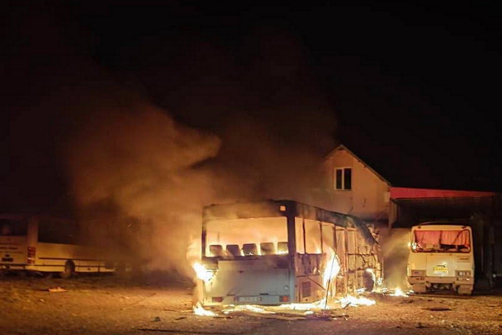 Календар війни на Нікопольщині - проєкт Nikopolnews. Ми збираємо інформацію про події, які сталися під час російсько-української війни на Нікопольщині або пов'язані з нею. А саме: дані про обстріли, руйнування, жертви, полеглих Захисників з Нікопольського району, важливі зміни, рішення та інші події. Відстежуючи новини одного дня в різні роки, можна помітити тенденції та бачити, як змінювалося життя людей у прифронтових громадах... У цій статті інформація про 31 липня.